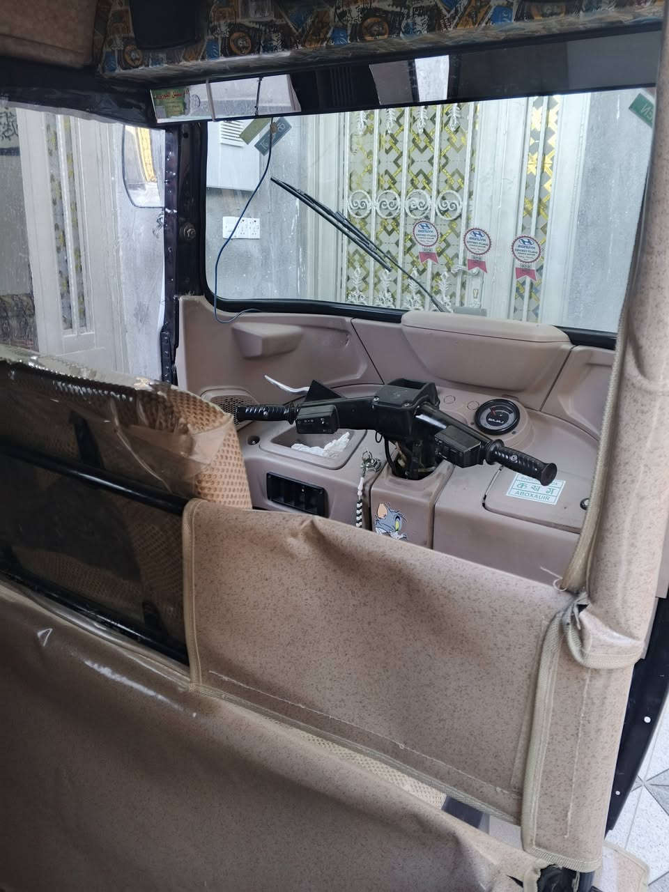 السلام عليكم تكتك 2022 شهر 9 اوراق كفاله ما عدى رصعات بسيطه سعر 7 ونص وبيه مجال مكان رفاعي هاتف ***********
