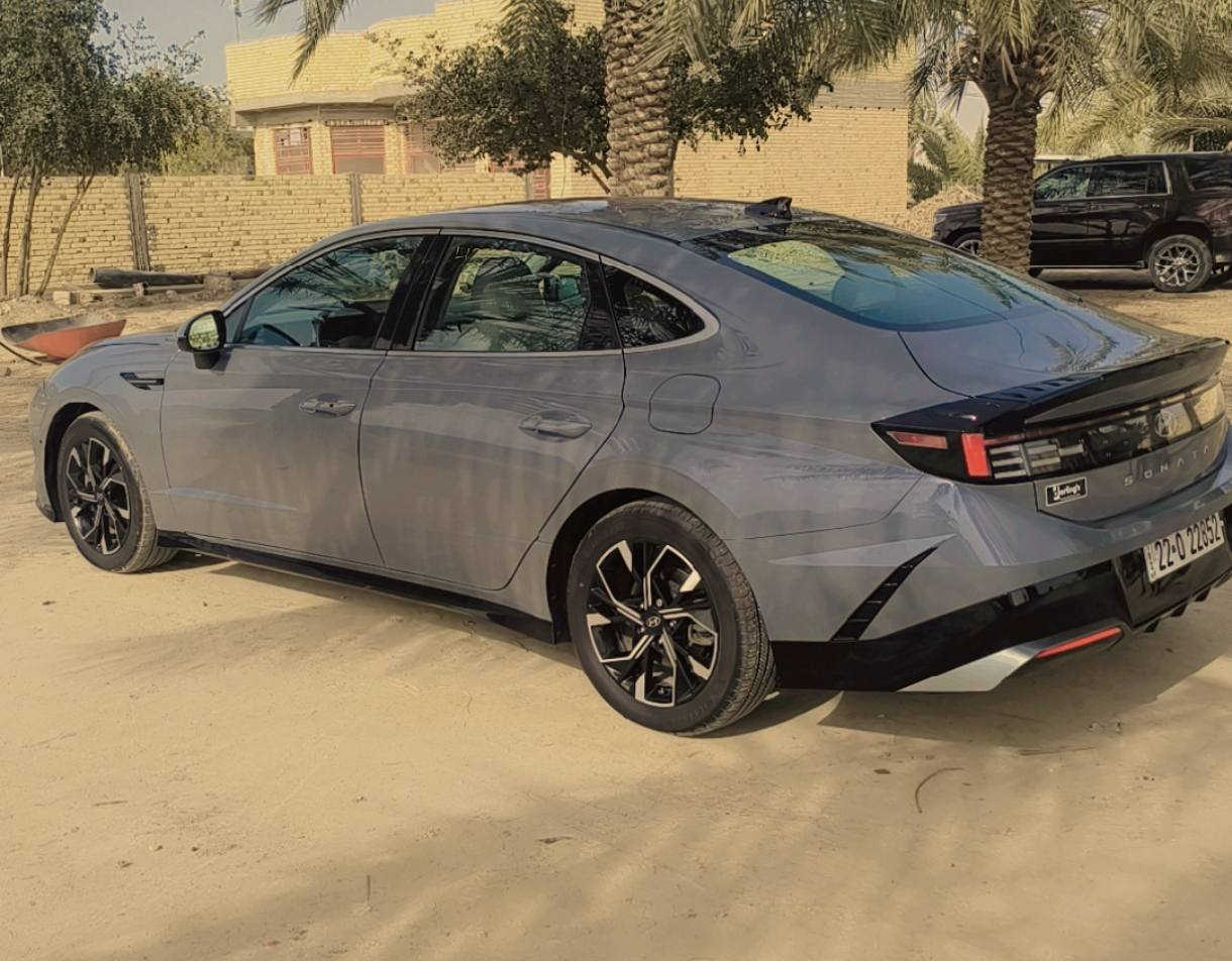 سلام عليكم
للبيع سوناتا 2024 وارد امريكي حادثها بسيط فقط دعاميه اماميه وبالبنيد بارد اربع اصابع 

السيارة ماشية 24 الف ب امريكه وبالعراق 6 الف 

 رقم اربيل جديد هزه جديده قبل اسبوع  تحويل ثاني يوم اتريد وكاله 

محرك 2500بانزين

فول مواصفات اعلى فئة

عدا الفتحه 

انارة فول لد

انارة داخلية متغيرة بلادي

حساسات امامي+خلفي

دخول ذكي+تشغيل عن بعد
مقاعد السايق و السكن كهرباء

مقاعد تئدفه 

شاشتين متصلة12.3 انج

نظام صوتbose

رادار امامي و مانع تصادم

و بعد بيهة مواصفات ما ذكرتهن

السعر210 و بية شي بسيط حك الجية

مكان السياره بابل*********** بي واتساب اتصل وتدلل
