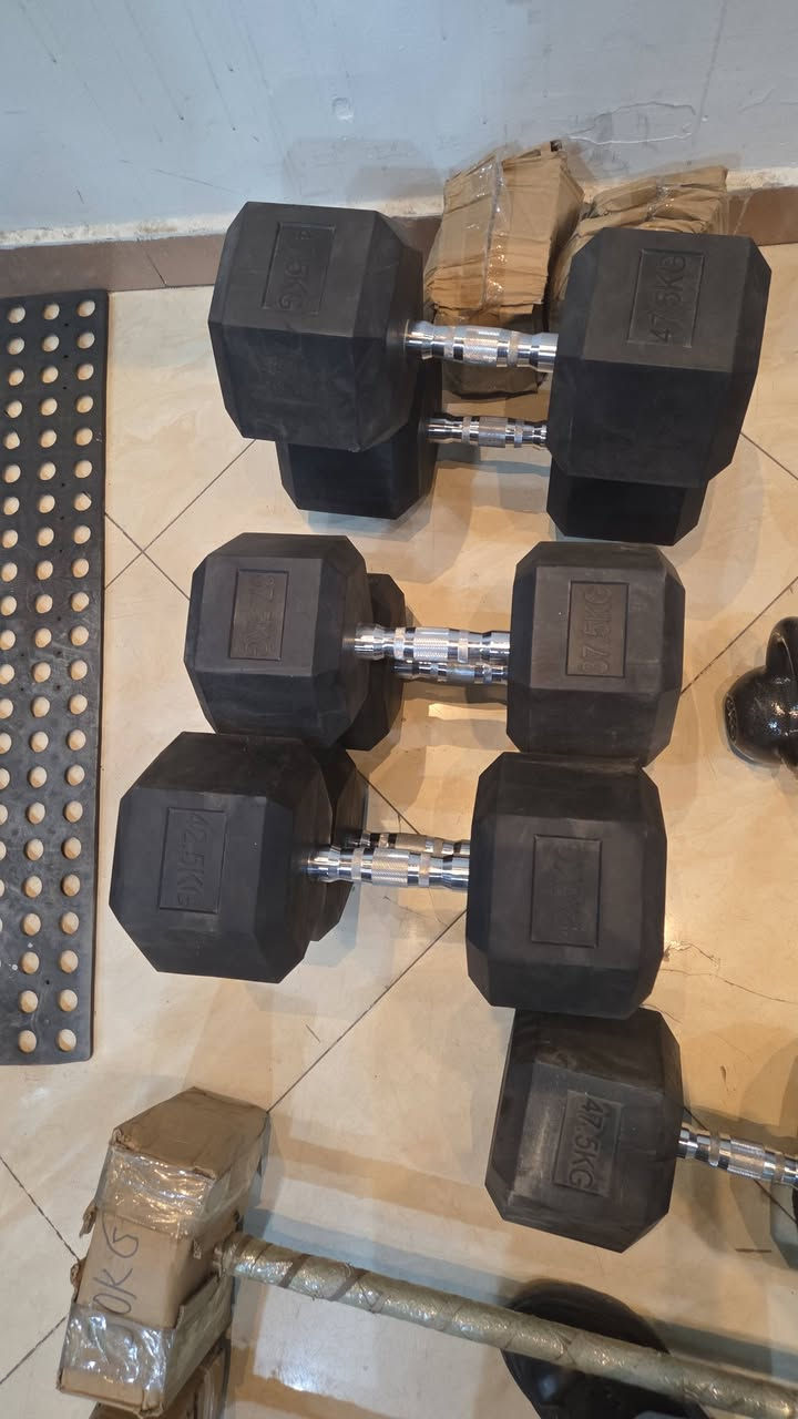 دمبلزوطارت ارخص سعر ف مصر 
سداسي مستود ٢٠ك و٢٢.٥ و٢٧.٥و٣٢.٥و٣٧.٥و٤٢.٥و٤٧.٥
 طارات مرسيدس ١٥ك و٢٠ك


**إذا كنت صاحب هذا الإعلان وتريد حذفه لأي سبب، رجاءا أرسل رسالة إلى الدعم الفني**