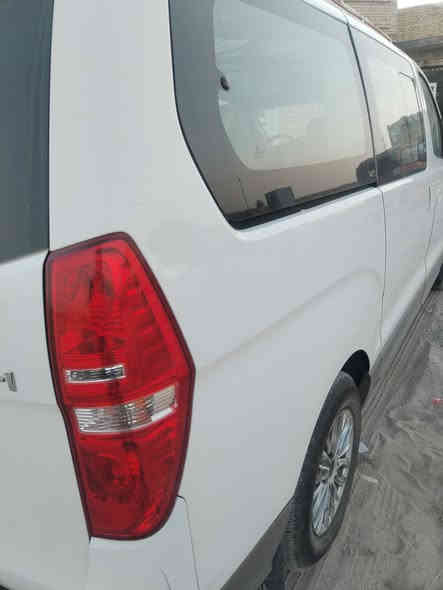 السلام عليكم سياره للبيع موديل ١٨ مكفولة ماعد بارد جوا قبق الكاز مفتوح ومحورة مسكر رقم كربلاء مشروع وطني بسمي رايده ب٢٢٥// ***********
