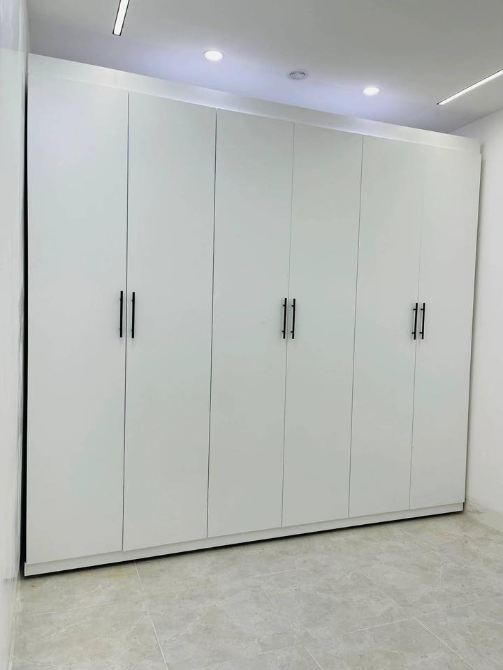 کەنتۆری شەش دەرگا بە مەوادی mdf زۆر تۆکمە ،بەرزی ٢٣٠ پانی ٢٧٠  ، نرخی تەنها ٣٩٠ هەزار  
هەولێر ـ بنەسڵاوە 
ژمارەی مۆبایل ***********
