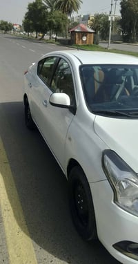 سياره نيسان سني عندي أبو علامه زركه موديل , 2021 سياره رقم بغداد دوشمه...