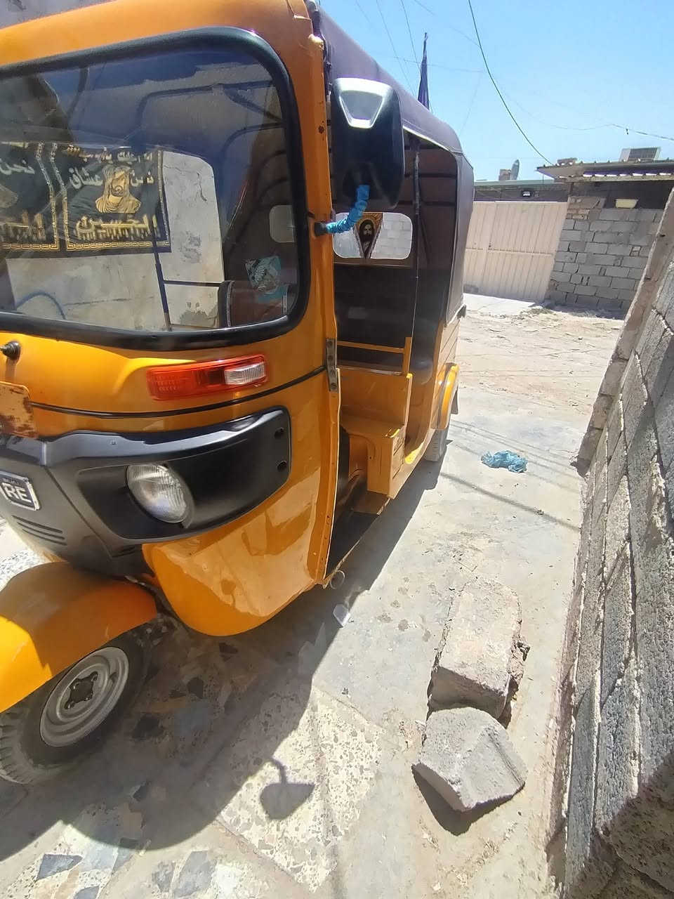 سلام عليكم اخوان تكتك باجات موديل 20 للبيع محرك نضيفه بدي مكفول من معجون وصبغ بلادي كهربائيات كامله كل نقص مابيهه اكسن خير من الله مرقمه تحويل ثاني يوم  مكاني بغداد شعله السعر 7.500 وبيه مجال رقمي للتواصل 
***********

