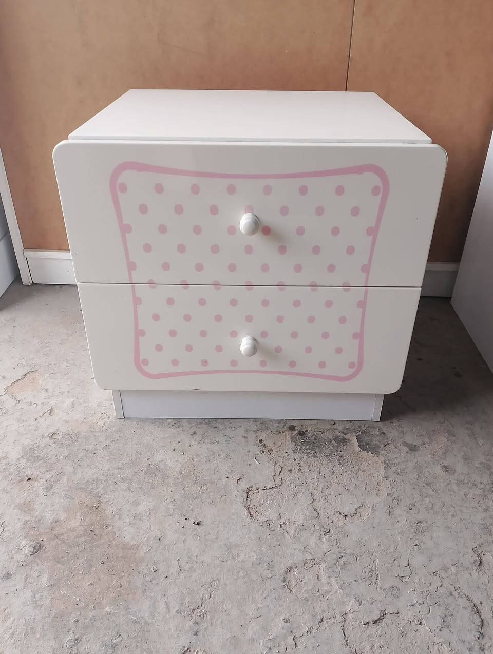 غرفه نفر ماركة السرير مخزن بي جكامج 
 بدون كنتور 
السعر 160 الف


**إذا كنت صاحب هذا الإعلان وتريد حذفه لأي سبب، رجاءا أرسل رسالة إلى الدعم الفني**