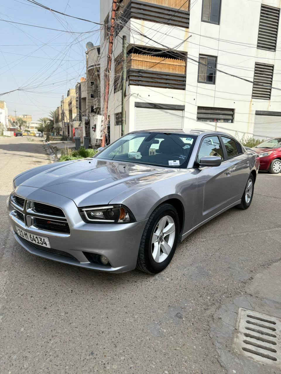 السلام عليكم
جارجر 2013 بيع فقط رقم بغداد مداور ثاني يوم 
وارد مابيه حادث بيه تقرير
 الحادثه في العراق وكما موضح في المنشور السونار مرفق مع صور 
مكينه  كفاله
حجم المحرك 3600
كير عصا 

* شاشه صغيرة
*  (بصمة) .
* السعر128.وبيها مجال بسيط
مكان السياره بغداد الحرية ***********
