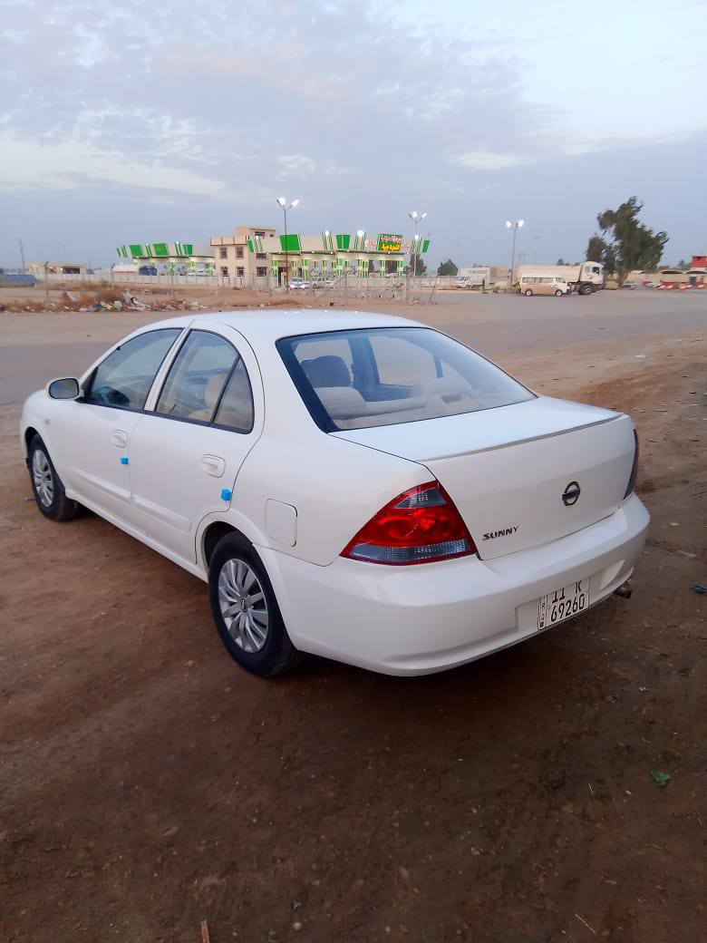 .
نيسان سني
موديل 2009 
شوف سونارر وخابر
مكان بغداد 
سعر 88 وبيها مجال 
***********
