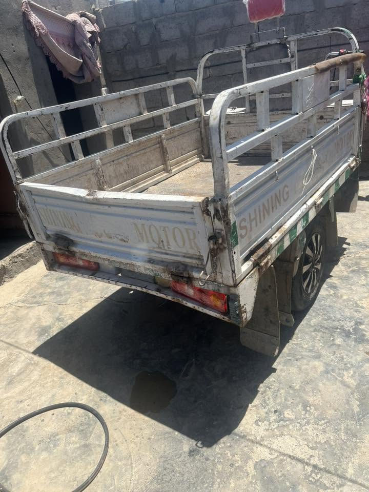 سلامو عليكم ستوته جمره ام طير مديل عشرين سعر 850 بيها مجال حك جيه مكان لمفركً ***********
