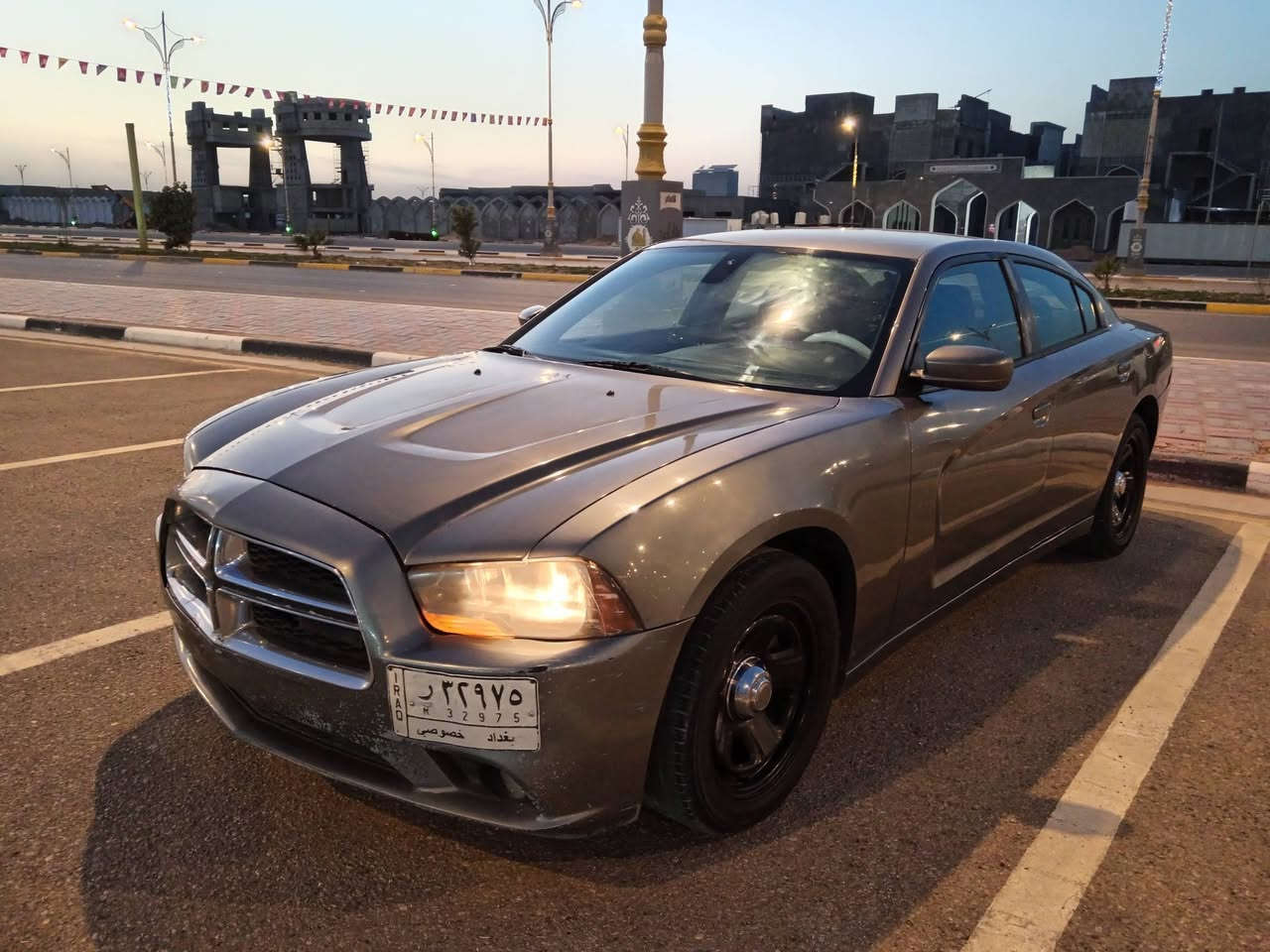 سلام عليكم اللبيع اومراوس بسياره حسب القناعه
دوج جارجر 2012
حادثه باب السايق مبدل نفس الون فقط
حجم المحرك 3.600
كير +محرك +حداديه +تبريد مكفولة
تايرات ويل بوليسي ستوني شادهن
مكان السياره كربلاء 
السعر 135وقابل التفاوض

***********
