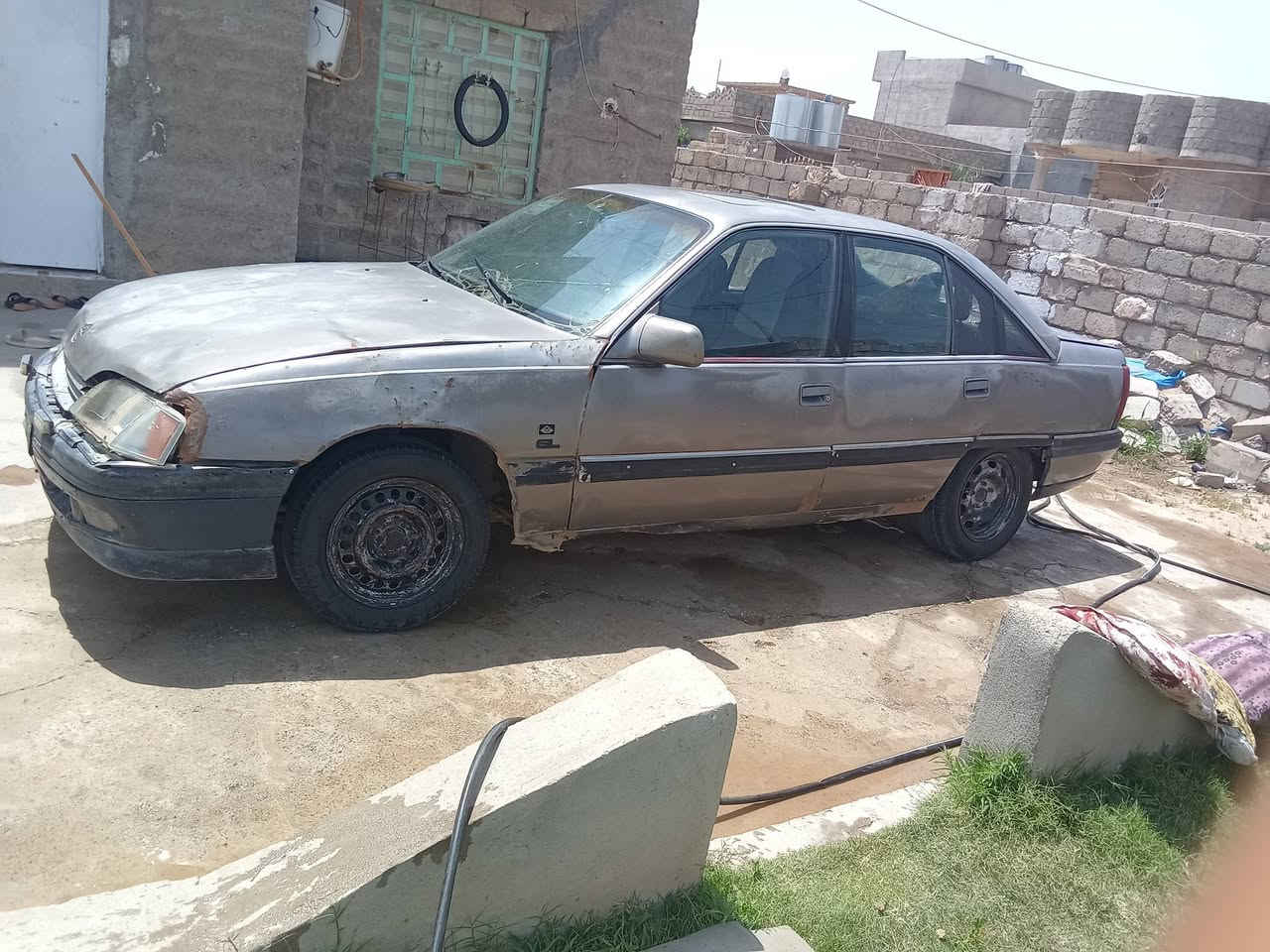 السلام عليكم سياره اوميكا محرك عشرين للبيع استفسار ***********
