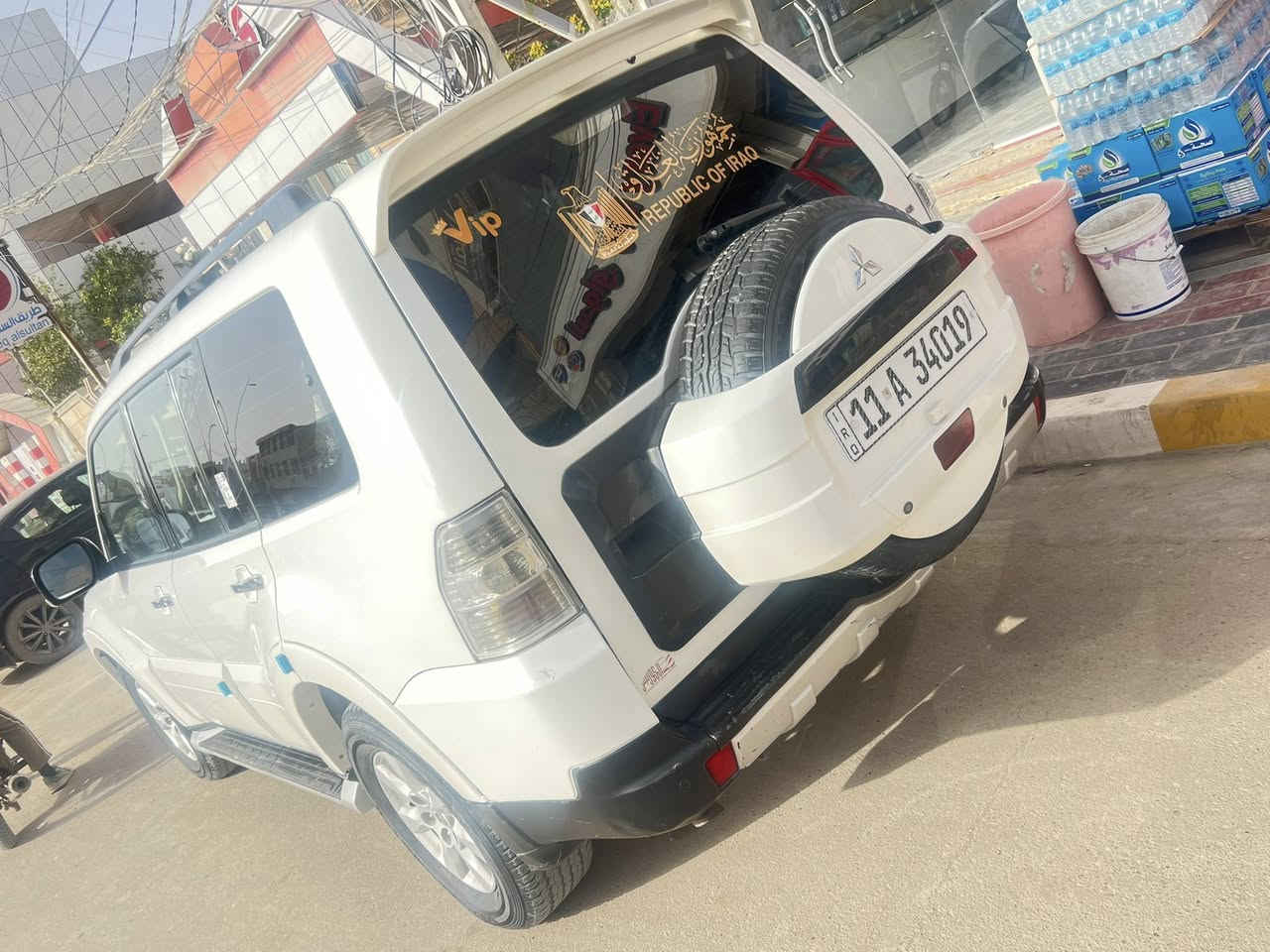 السلام عليكم. للبيع باجيرو حبتور موديل 2009 سياره جديده مكفوله ماشي ١٨٠رقم بغداد سعر المطلوب 128$$$مكان السياره بابل للستفسار ***********
