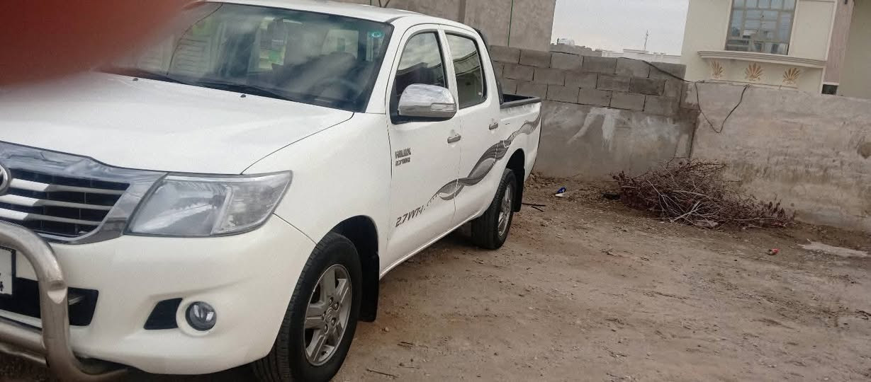 بيكم 2013
كويتي الساير
شاصي 19
كير اوتوماتيك 
ماشيه 180
رقم بغداد الدولي
السياره بيها براس الجاملغ صبغ اقل الشبر
وبيها بارد بل باب الخلفي والباقي كفاله
السعر 200
مكان السياره رمادي 
***********
