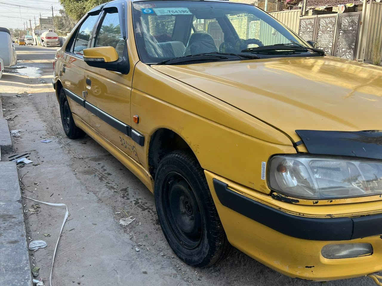 السلام عليكم بيجو بارص 2012 داخلهه و خارجهه نضيفات و كير و محرك مكفولات رقم جديد و هزه جديده السعر 35 الاتصال ع الرقم ***********
