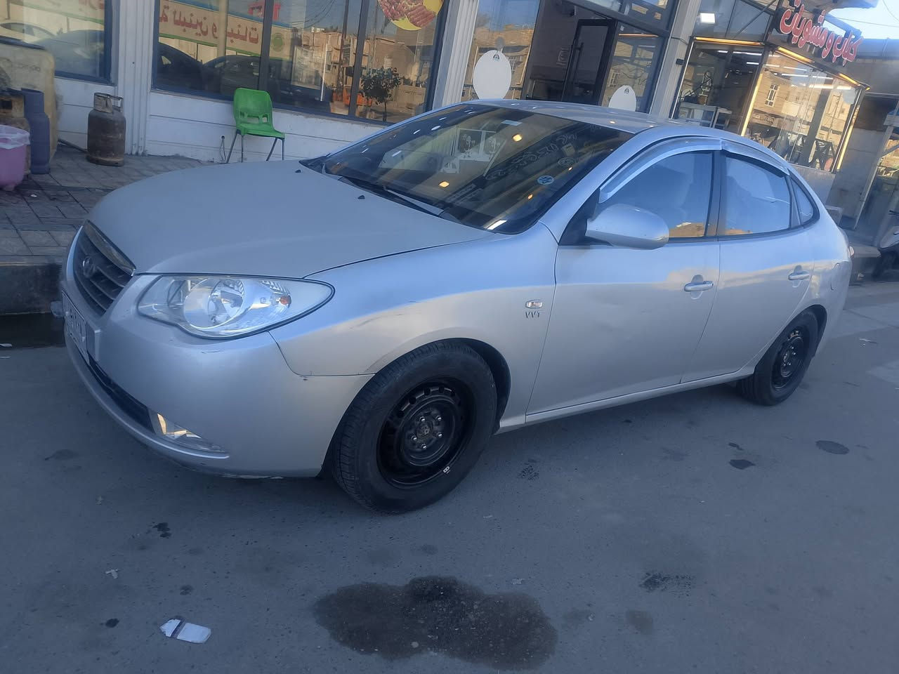 الاانتره للبيع مدليل 9 نظيفه مكينه جديده سياره جاهزه عوزه بس حداديه
شغل وطلع وين ماتريد   رقام وسنويه بيه بغداد بيه كصه .
 متومه لستفسار على رقم ***********
