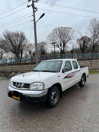 نيسان نافارا • ٢٠١٢ • ٢١٧٠٠٠ كم],