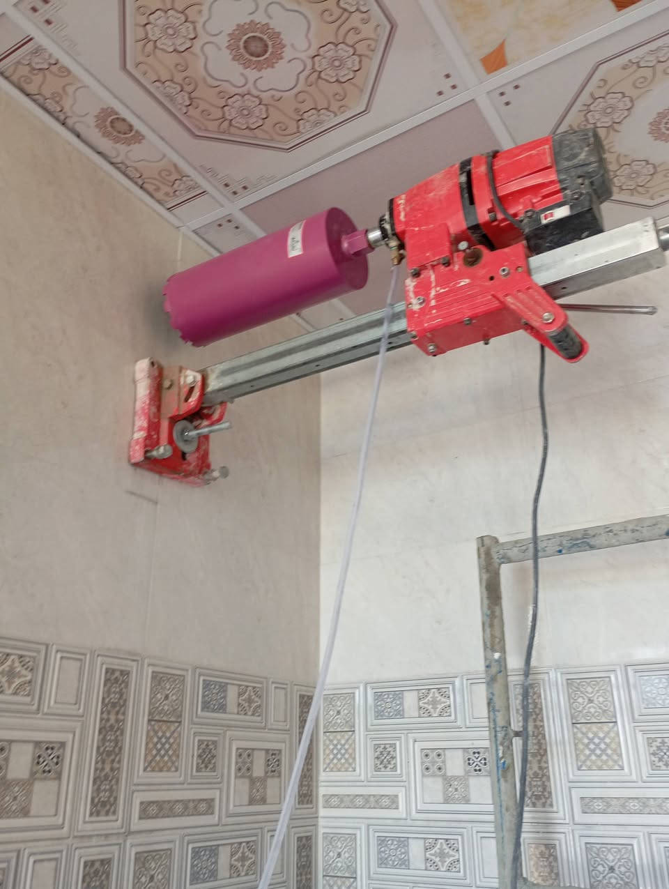 كور لتثقيب الصب 
عمل فتحات صاروخيه 
 اللاستفسار   ***********
