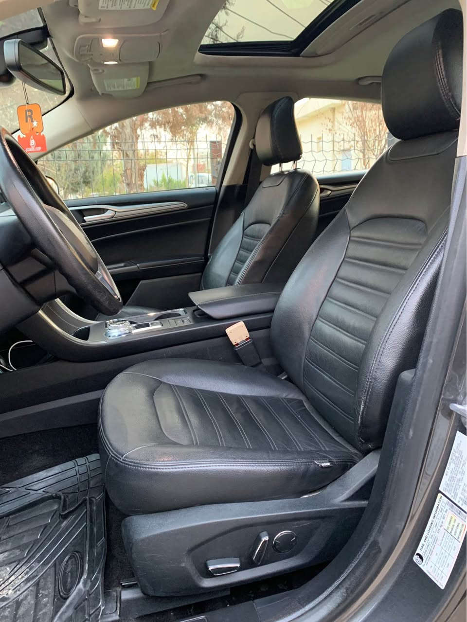 فورد فيوجن مواصفات Se موديل 2020 ماشية ٧٦مایل لون مميز نفطي محرك 1500 تيربو اختصادي و قوي جدا محرك و گير و حدادي شرط سيرفس و صيانة دورية جديدمواصفات فول 
حساس رادار خلفي وأمامي كوشت جلد مانع انزلاق لايت زينون سلايت بريك بصمة بها هواية مواصفات 
ضرر سيارة فقط نص جاملغ خلفي صبغ وجاملغ امامي مبدل بدون دواخل نهائي حتى دعاميات  بلادي
سيارة بأسمي سنويه بعدها ما منتهي تحويل مباشر هزة و فحص مروري جديد 
فورد فيوشن ٢٠٢٠ SE
تەنها ٧٦مایل رۆیشتیە فول مواسفات راداری پێش وپشت حەساسە راداری خەتی جادە کوشن جلد کارپلەی زۆری تر سەیارەکی توندوتۆل خاووێنە
رسمی سۆنەر و دەعمیم داناوە زۆرخەفیفە 
سعتی ١٢٠$ مجالەکی کەم شوێن اربيل
3fa6p0hdxlrv40564
رقم موبايل و واتس اب:*********** أربيل, العراق
