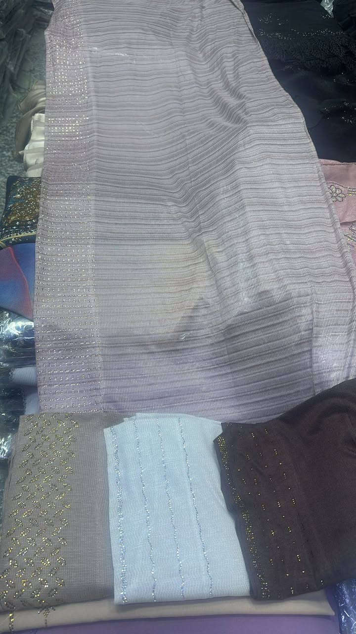 شيله كويتي اصلي نقشات جفصه ستراس


**إذا كنت صاحب هذا الإعلان وتريد حذفه لأي سبب، رجاءا أرسل رسالة إلى الدعم الفني**