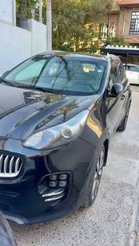 كيا سبورتج خليجي موديل ٢٠١٨ حاله السياره :بدون حادث بيها صبغ من جهه با...