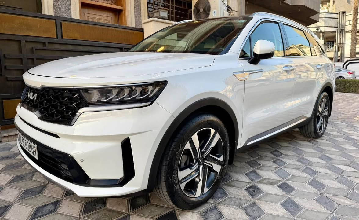 سورنتو خليجي محرك 6 سلندر بانوراما فول مواصفات 2023
:
الرجاء قرائة المنشور اسفل الاعلان قبل الاتصال 
:
السيارة ماشية 45.000 كيلو حقيقي
محرك 6 سلندر 3.500 / الكير 8 نمر 
بانوراما . كير ماوس . ويل 19 
كشنات كهرباء الامامية السائق والراكب 
صندرق كهرباء .. حساس امامي وخلفي 
والخ ... من المواصفات الباقية  
:
السيارة ب اسمنه رقم اربيل شرط التحويل ما اسوي وكالة
مكفولة من الصبغ بيهة فقط ملاحضات بسيطة ذاكرهة 
بالفيدو مع المنشور .. كير ومكينه بلادي .. بعدهة بتايرات
الشركة يعني مشي حقيق .. مكان السيارة بغداد / شارع فلسطين
:
السعر 28.000$ = 280 ورقة سعر نهائي
المهندس علي ***********
