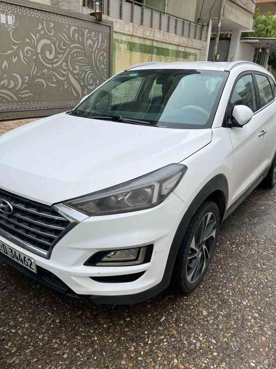 توكسان ٢٠٢٠ جيكي للبيع
سعرها ١٤٠ ورقة بيها مجال بسيط للطيبين
صبغ عام 
محرك وكير شرط 
مكان السيارة كركوك مع بطاقة بنزين
للاستفسار اكثر خابر على صاحب السيارة رقمه *********** كركوك, العراق
