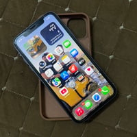 آيفون ١١ • ٦٤ جيجا • جهاز لوك