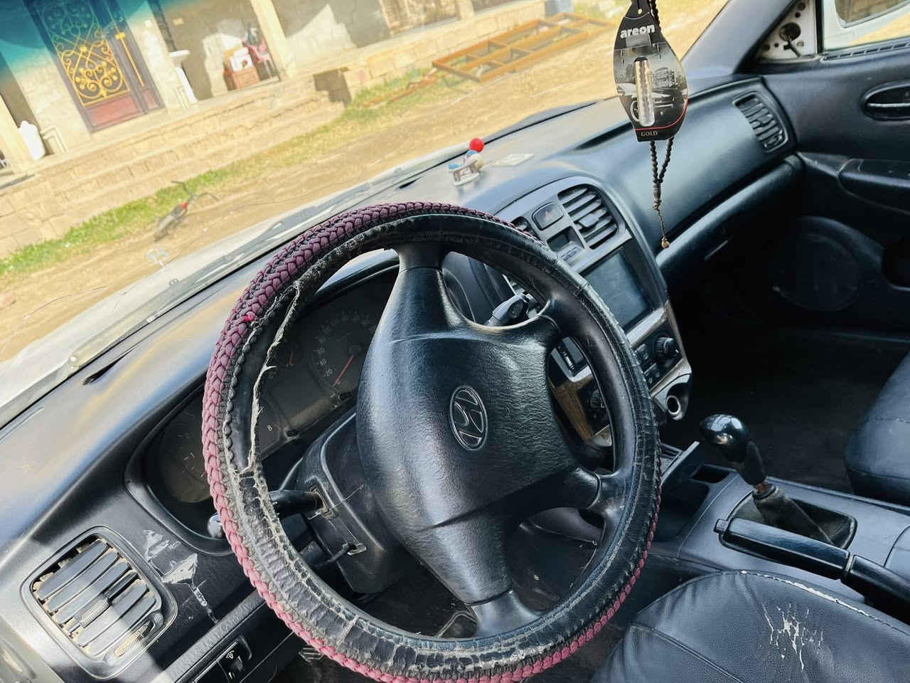 سوناته وفود 2004 محرك 4 مسكر
السياره بيها صرف خفيف
السياره ادوات بدون كص مكفوله
نضافه خير من الله 
السعر 30 وبيها مجال بسيط 
المكان العلم سمره
***********
