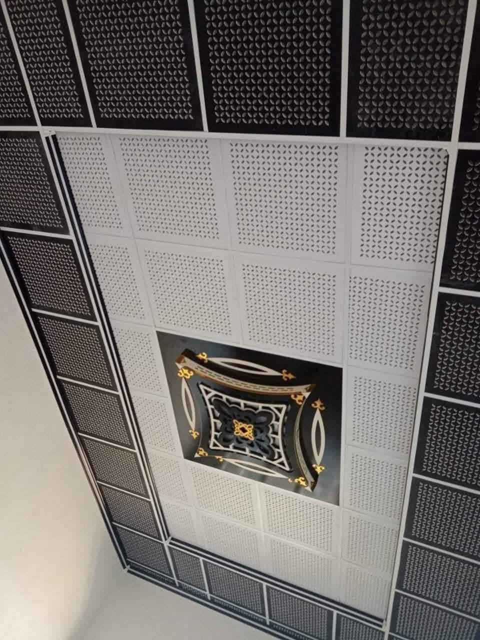 سلام عليكم اني خلفه ديكور وصبغ سقف ثانوي بغداد الشعلة الماعنده والحالتهم تعبانه  بنص السعر بثواب محمد الصدر وثواب ابوي واتساب ***********
