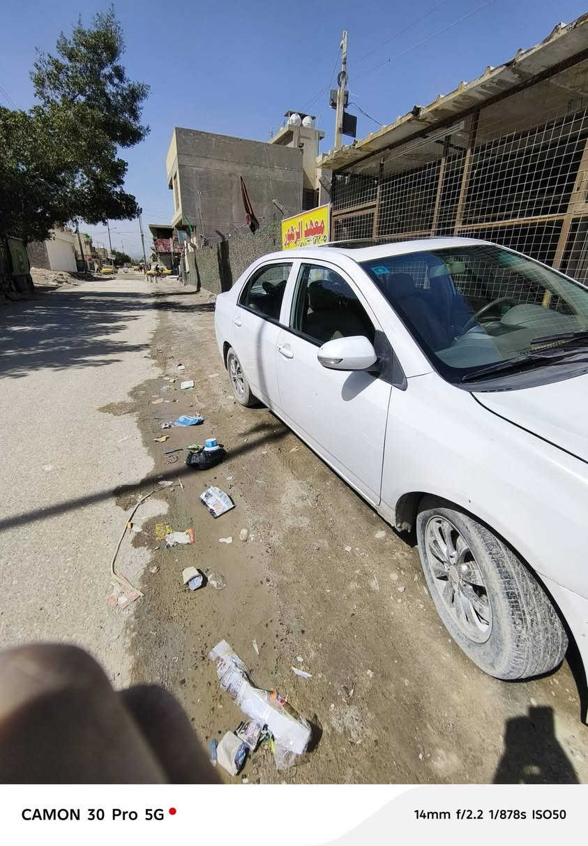 سلام عليكم بي واي دي موديل 2013
كامله دينار ما تصرف عليه كبل الشارع خير من الله كير مكينه مكفولة  بيه ضربه بل باب سايق و لبنيد بي  صبغ فول مواصفات هزه جديده تبريد بس غازيحتاجله  سياره بسمي مكان سياره بغداد مدينه الصدر سعر 50   / ***********
