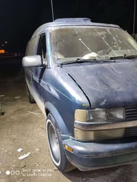 فان استرو • البصرة • راعيها