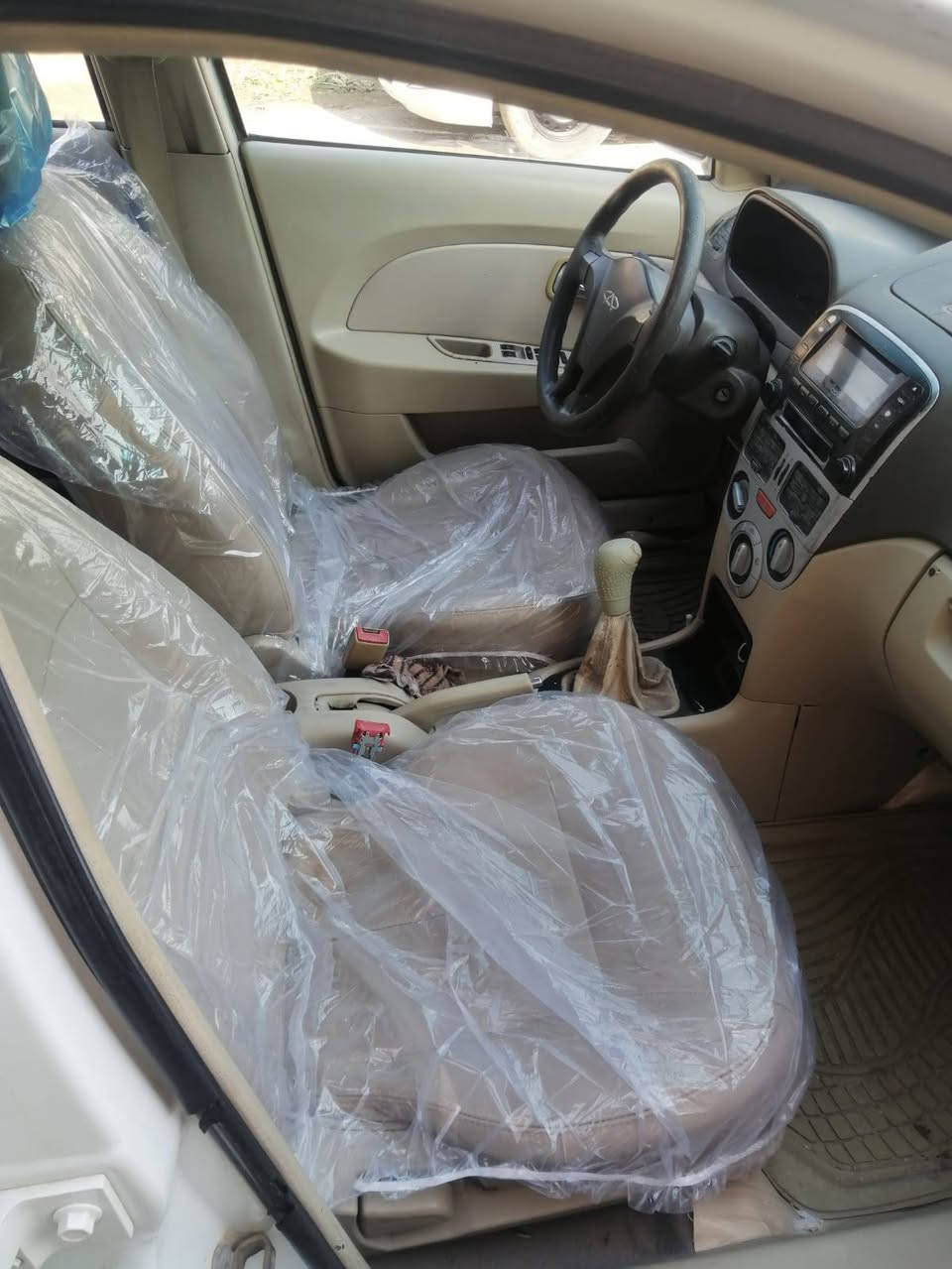 سلام عليكم شيري فلاوين مديل 13 رقم انكليزي بسمي هزه جديده 35وبيها مجال
