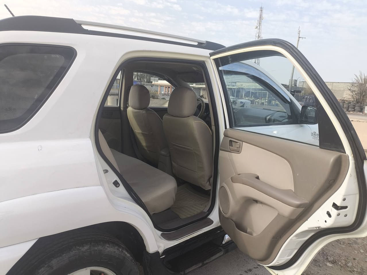 سبورتج 2009 ديالى 4 سلندر 2000 دوش صبغ بيبان 4 فقط باسمي سنويه لسنة 2028 رقم جديد انكليزي السعر 115 وبيها مجال بسيط ديالى بني سعد تليفون ***********
