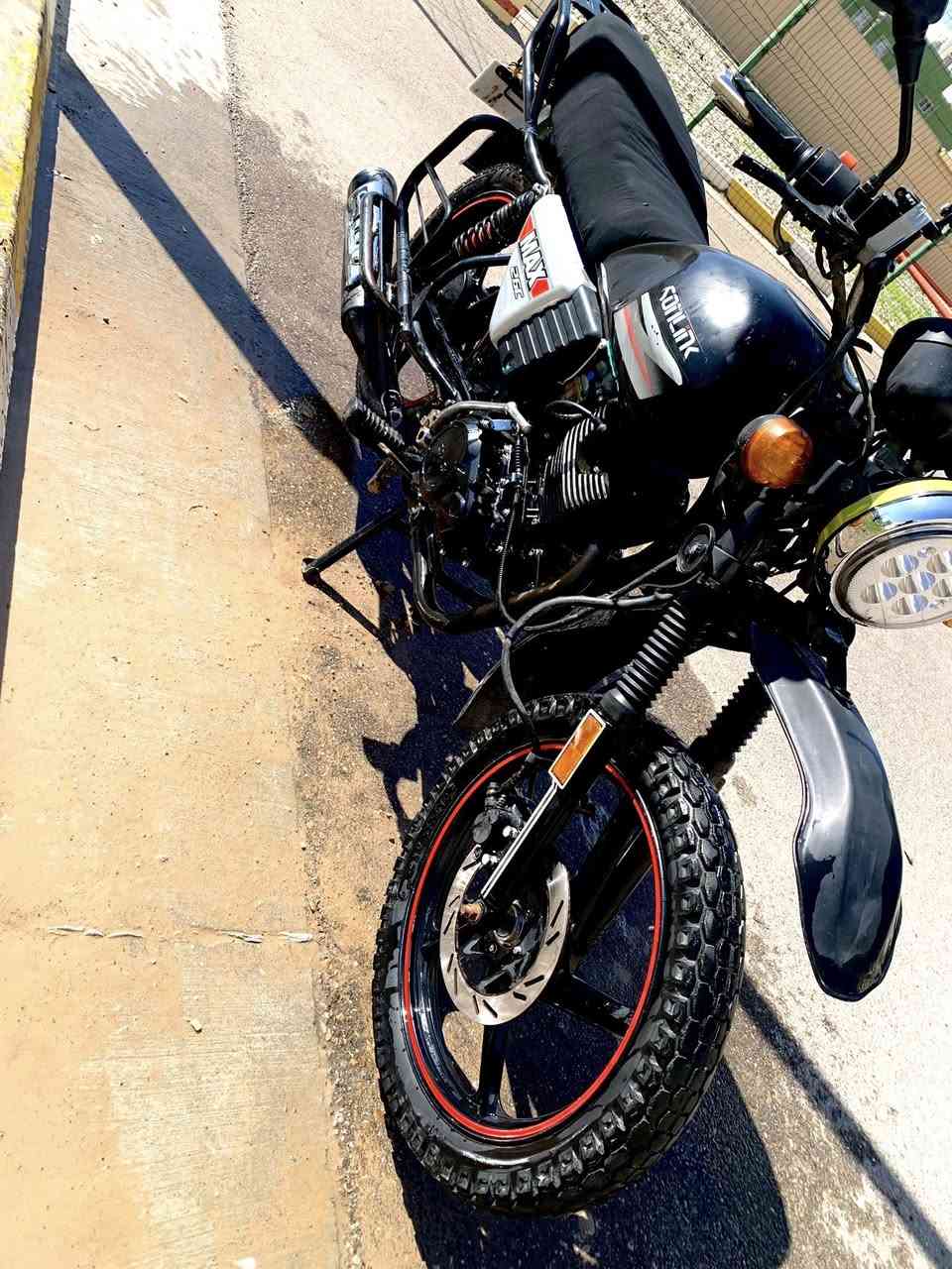 سلام عليكم دراجه دايوان موديل ٢٢ كير محرك كفاله دراجه نضيفه ما متعوبه ويها منفيز مالها ورق مال معرض الي منزلينها منه موجوده دراجه جاهزه مكان بغداد قرب مجمع بسمايه سعر 900 بيها مجال قليل صار عندي ضرف عرضتها بهاذا سعر هاذا مو سعرها اصلن  ***********
