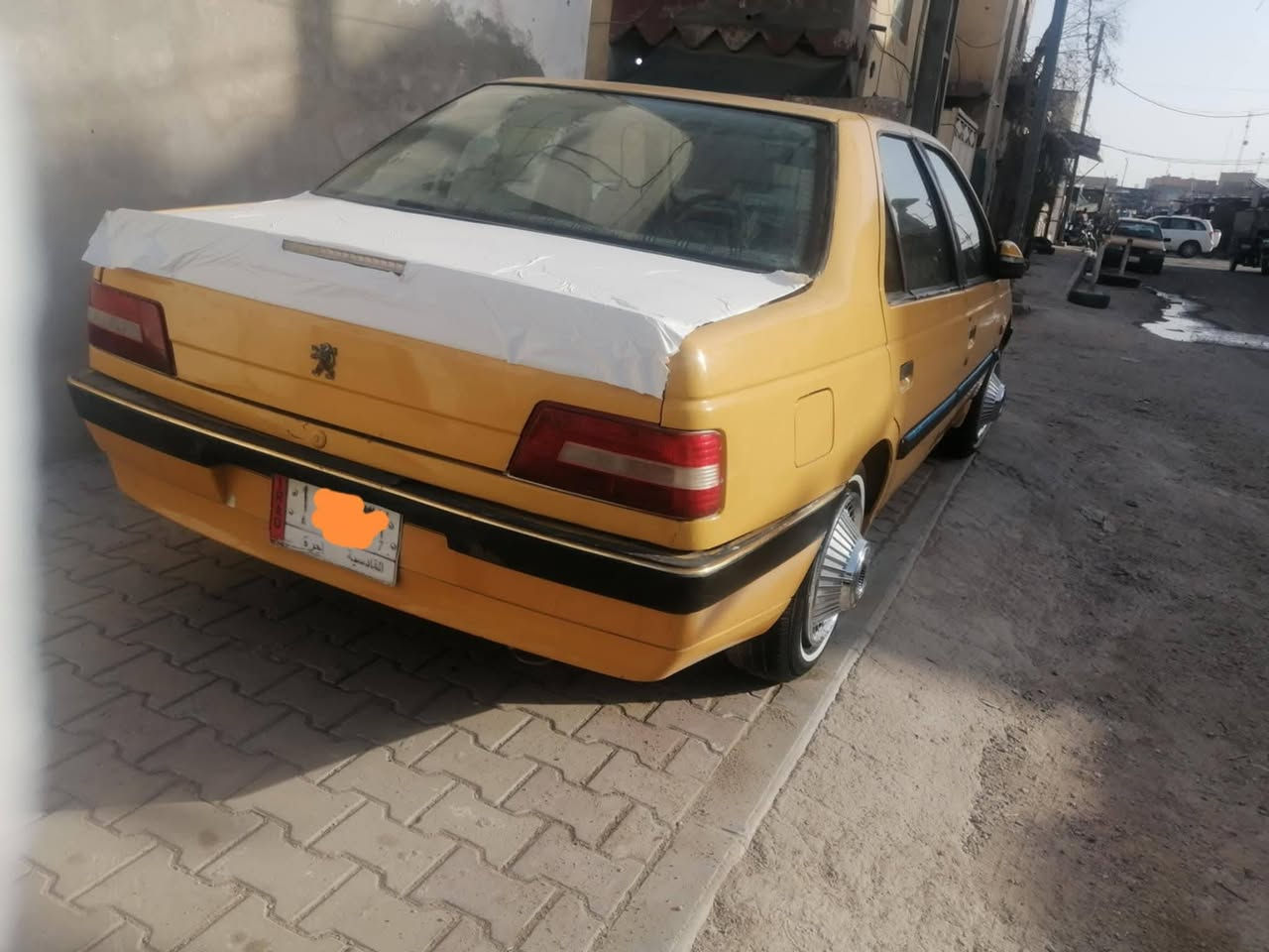 سلام عليكم بيجو 405 مديل 16 سنويه صاقطه ب 21 عليه هيئه 286ينزلن. من. سعره 
بيه ضربه بجنطه مصلحه سياره جاهزه 
ع اخر حبايه ترايك وين متريد سعره 28 اصفره الك رقم قادسيه *********** واتساب او نتصال
