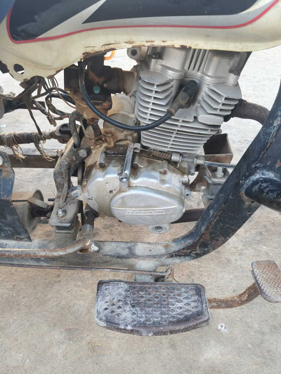 للبيع موديل ١٤ أوراق مكان سوق الشيوخ
سعر ٨٠٠ بيها مجال قليل 
 شراي هذا رقمي ***********
