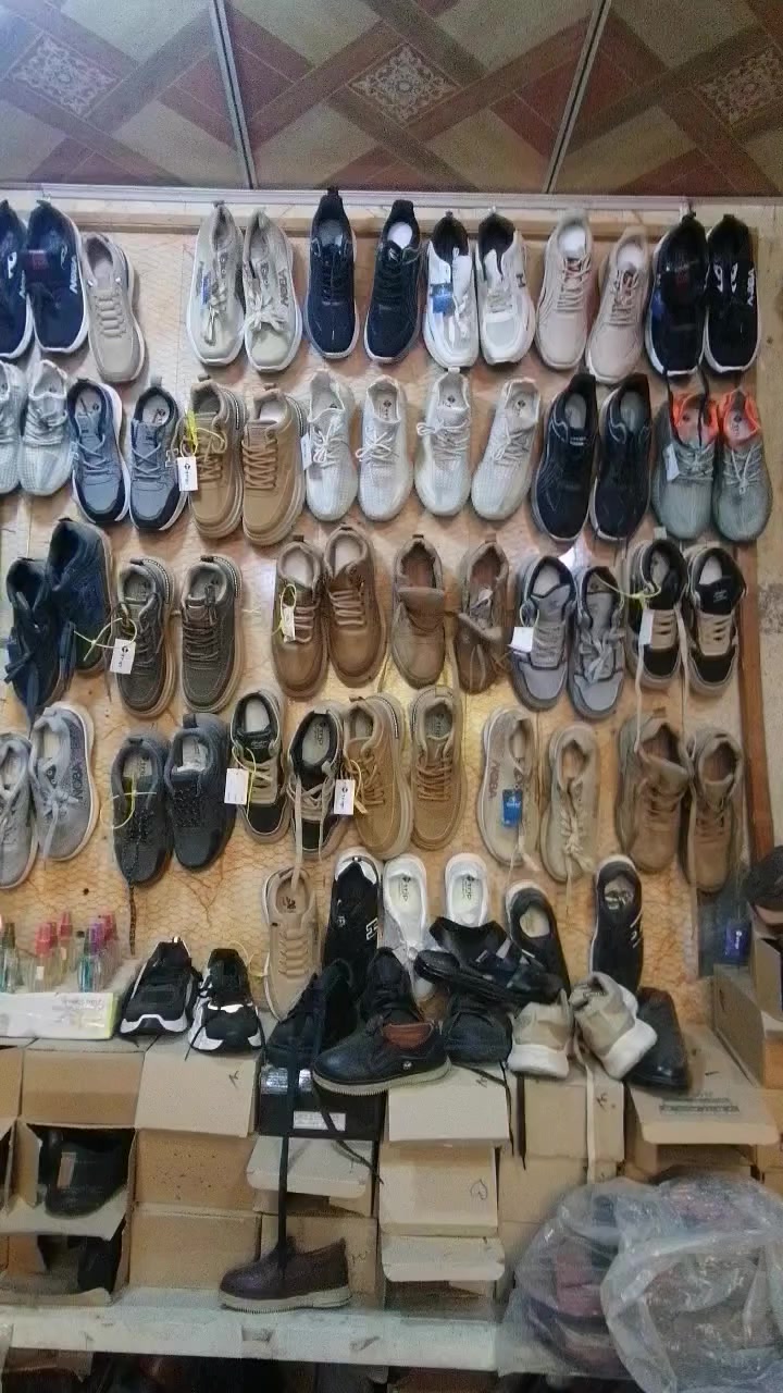 سلام عليكم 
سعر الحذاء 9 الف فقط 
جميع المديلات والقياسات متوفر لدينا

العنوان تقاطع سوك المسكوف 
مقابل حسون ابو الخطوط


**إذا كنت صاحب هذا الإعلان وتريد حذفه لأي سبب، رجاءا أرسل رسالة إلى الدعم الفني**