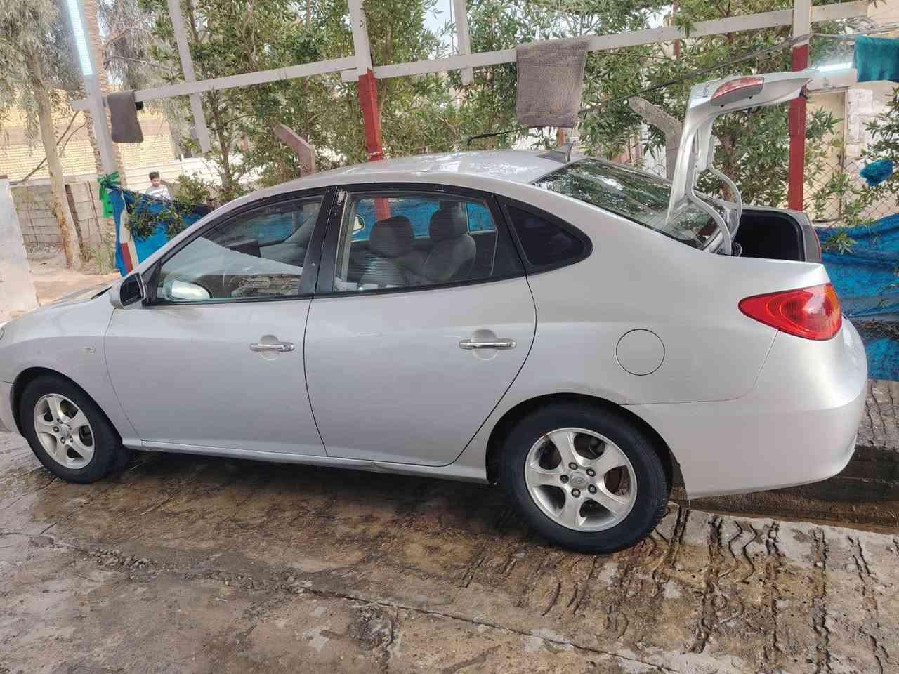 اڤانتی مودیل 2007تازه داخل گیرو مه کینه به شه رت سه قف و که فه ری به شه رت
قوفلی 41گه لایه

شوین کرکوک

***********

***********
