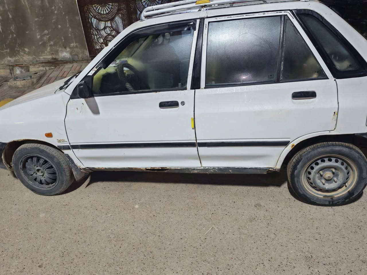 السلام عليكم
للبيع سايبا ٢٠١١ مكفولة مكينة كير تبريد صدر شواصي كلة مكفول 
رقم بغداد انكليزي بأسمي
بيها بعض الخياسات واضحات امامكم
السعر ٣٣ وبيها مجال حك الجية 
للتواصل ***********
