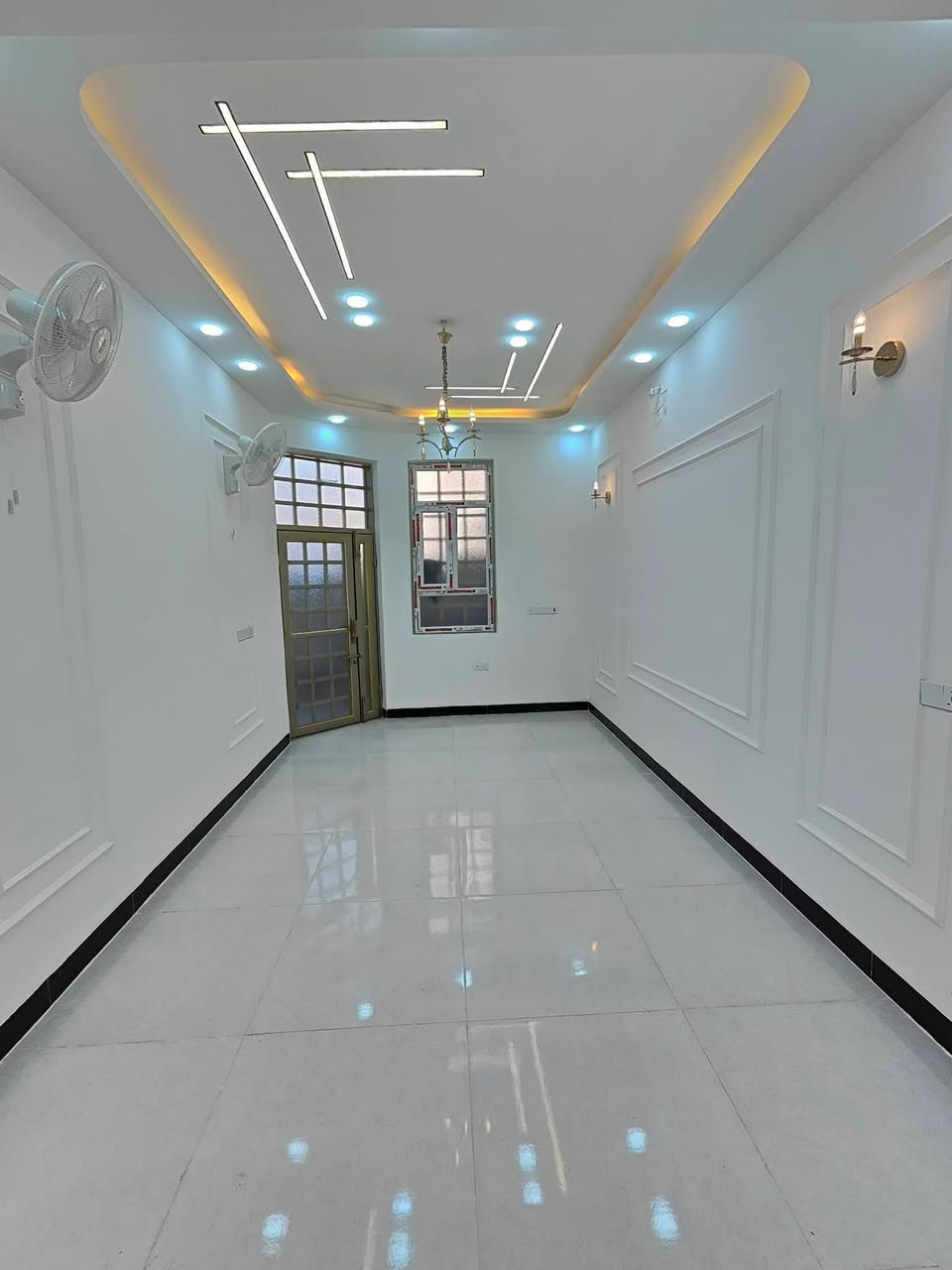 اللهم صلي على محمد وال محمد 🌹 سعر مناسب 🌹
يوجد بيت 100 م طابقين طابوك في كربلاء خلف سفاره تركيه على الحولي الجديد اربع سايدات🥰
منطقة سكنية تتوفر فيها جميع الخدمات تبليط 10 م 🥰
يتكون البيت من 4غرف واستقبال وصاله ومنور ومطبخ وحمامات عدد 3 🥰
طابو زراعي قرار محكمه سند 25 
للأتصال 
***********
***********
واتساب موجود تحياتي للجميع
