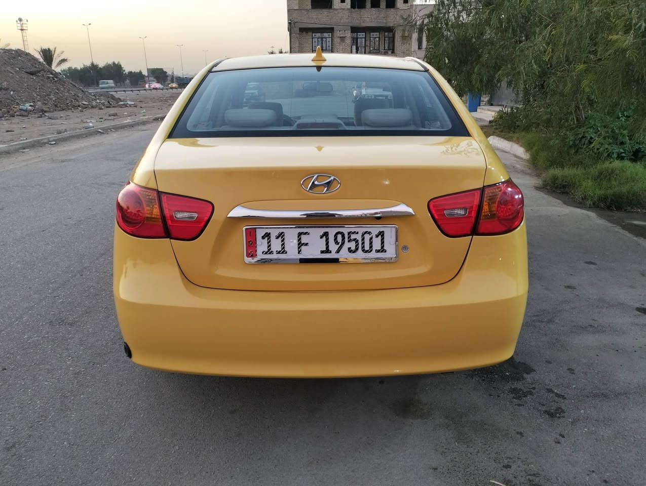 السلام عليك النترا للبيع موديل 2010 وارد امريكي حادث جاملغ وبنيد مكينه 2000 گير اوتوماتيك تبريد شغال منضومه  غاز  جديده تخم تاير رقم بغداد مشروع وطني رقم انكليزي باسمي مكان السياره بغداد رقم الهاتف ***********
