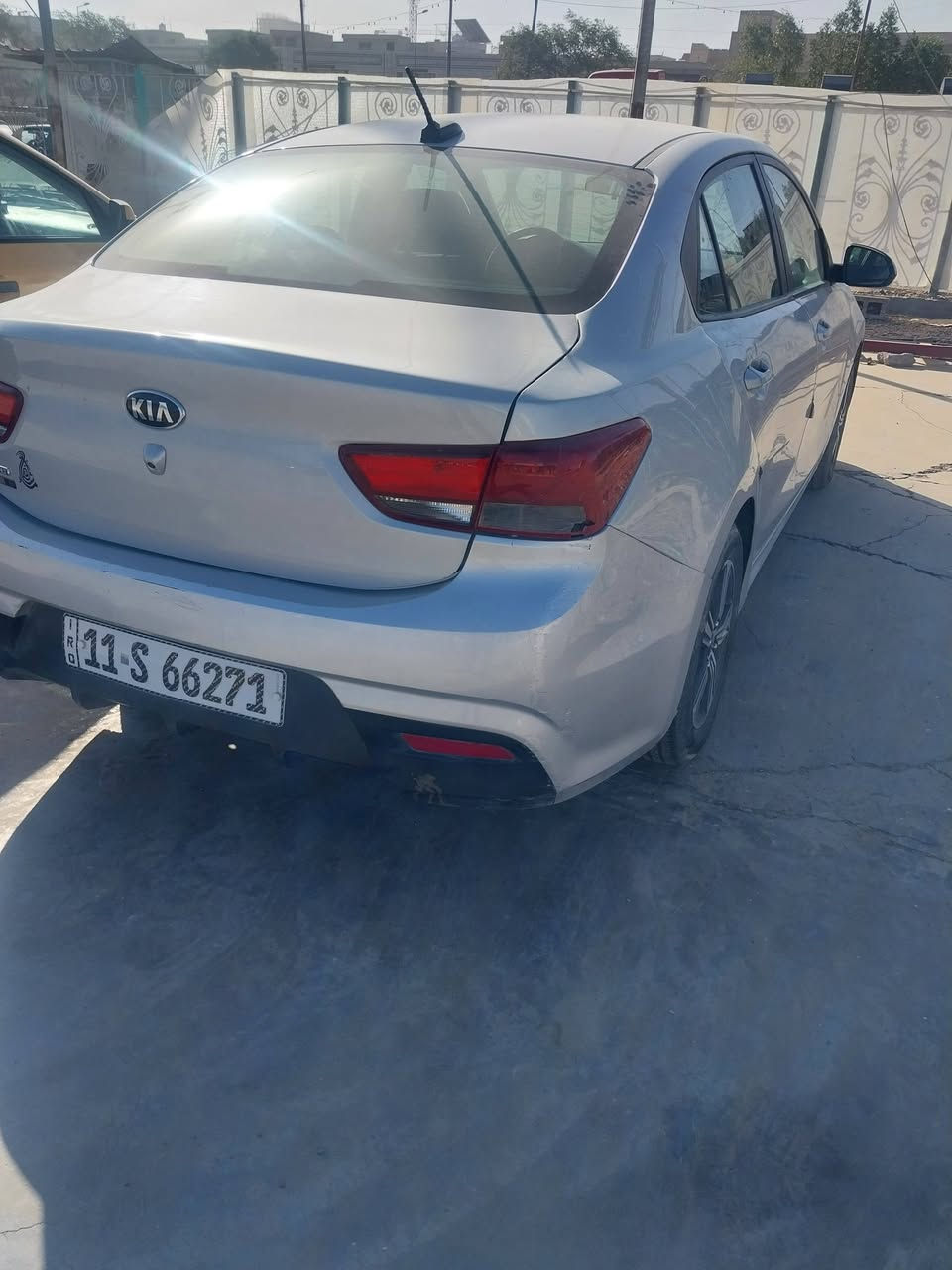 كيا ريو ٢٠ مريكي
سياره بيه ٤ قطع صبغ
سياره مال بيت ماشيه 
٥٠ حقيقي تحويل مباشر 
مكان سياره بغداد حي جهاد 
***********
