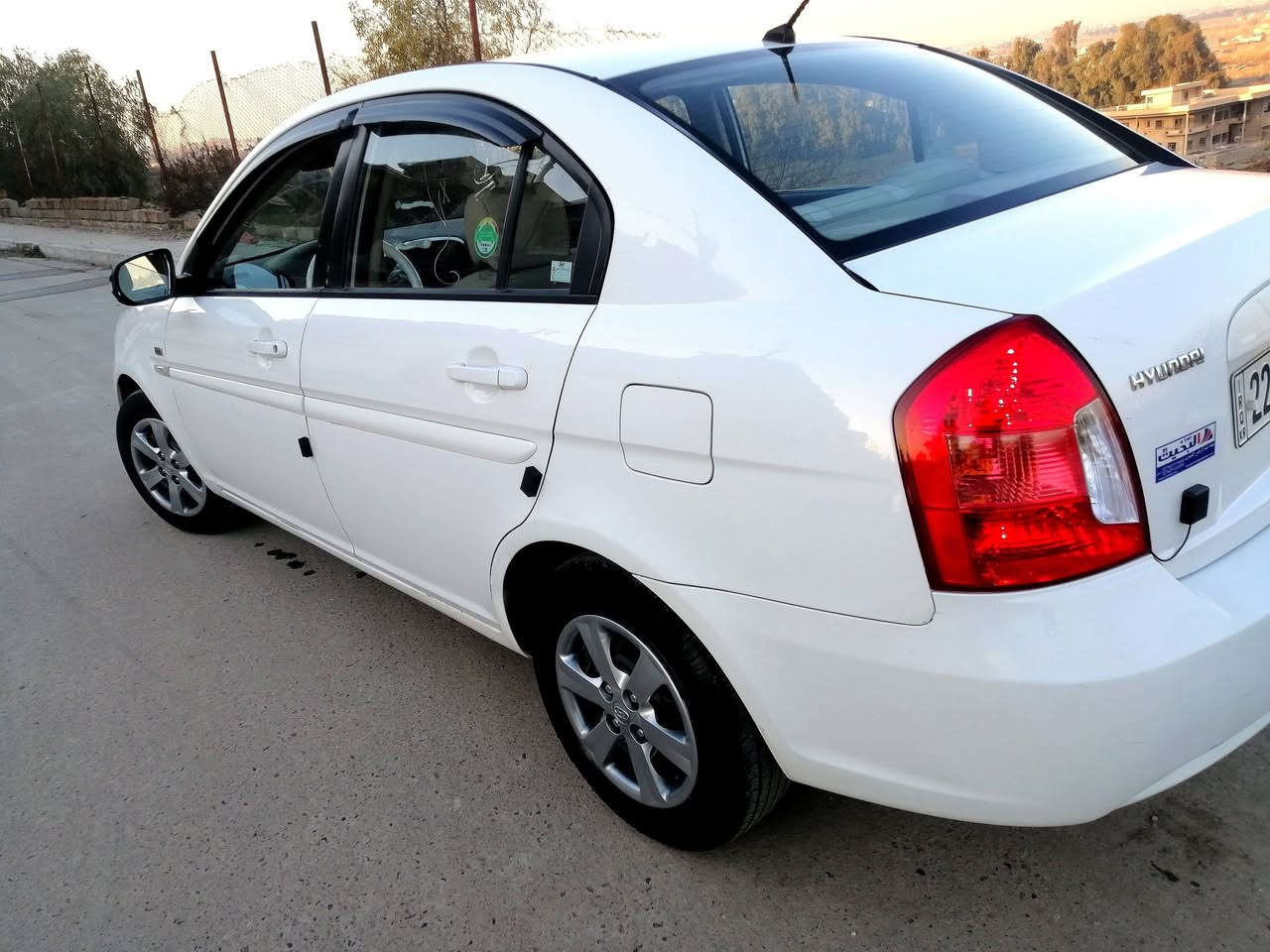 السلام عليكم اكسنت. دبدوب موديل 2010 السعر 105  ***********
فيفتي محرك 16 اصلي كير محرك شرط طخم أمامي خلفي 

تبريد تدفئه شرط جديد طخم تايه داخل لونين توماتيك جامات كهرباء ربع بوند الصبغ بدون دواخل خلاااص سنويه 31 شرط التحويل سياره جاهزه مكاني موصل
