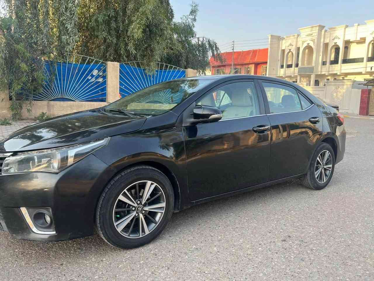 السلام عليكم
للبيع كورله خليجي موديل 2015 بيه صبغ جاملغ +بنيد + باب بدون دواخل  مكينه وكير لاتنقيص ولاتبخير شرط 
مواصفات 
حجم مكينه 2000 + بصمه تشغيل +تبريد ثلج + تدفئه 
كير اوتو + جام اوتو + تخم تاير + صدر امامي +صدر خلفي شرط 
السياره حلوه وجاهزه مابي اي نقص 
السونار مرفق مع المنشور 
رقم اربيل الدولي يعني شرط التحويل 
السعر 110 وبيه مجال للشراي 
الاستفسار ***********
