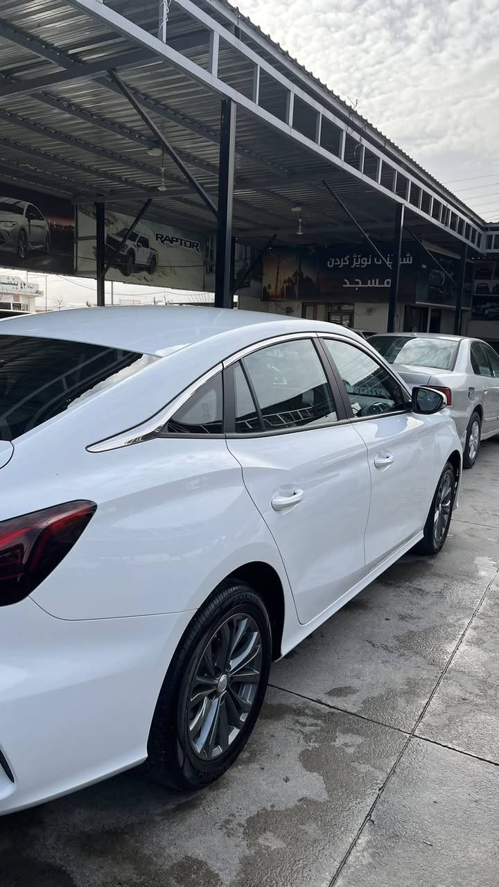 مراوس سيارة Mg Gt بسيارة باجيرو
تحية طيبة، سيارة Mg gt 1500 تيربو موديل 2024 كفالة عامة، التبريد و الكير والمحرك ما نسولف بيهن لان السيارة جديدة
مواصفاتها:
فئة رياضية/ اقتصادية
كير دبل كلج
تحكم ستيرين وضعيتين
تحكم نظام ستيرن قيادة ثلاث اوضاع
شاشة كبيرة لمس جميع التحكمات
نظام بريكabs امامي و خلفيESC
كاميرا خلفية عدسة واسعة
مثبت سرعة
بصمة 
حساسات خلفية
اشارة بالمري
كشنات جلد
رقم سليمانية انكليزي و بأسمي تحويلها ثاني يوم
مكان السيارة بابل


**إذا كنت صاحب هذا الإعلان وتريد حذفه لأي سبب، رجاءا أرسل رسالة إلى الدعم الفني**