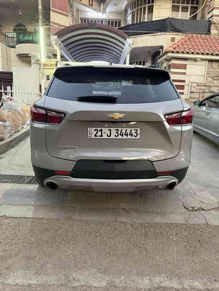 للبيع او مراوس ‎
 بلايزر 2021  لون مميز  وياه رقم حلو 

المحرك 2000 تيربو  فول حلوة مواصفات 

‎الضرر: جاملغ وباب  كما موضح بالصور 

————————————————————————
‎1-حجم المحرك 2000 تيربو 
‎2-كير ٩ نمر 
‎3-عداد المسافة 53  الف ميل. 
‎3-بصمة ابواب وتشغيل عن بعد. 
‎٥ بصمات 6
‎4-زينون عالي ناصي آصل. 
‎5-رادار امامي. .
‎6-اشاير مري. 
‎7-كامرة خلفي دوارة. 
‎9-المقاعد مخمل مغلف جلد ..
‎10-الكراسي الامامية كهرباء + 
‎12-تبريد خلفي قطعتين.-. 
‎13-تحكم ستيرن جهتين. 
‎14-سستم صوت متكامل. 
‎15-هاند بريك بصمة. 
‎16-تحديد مسار 
‎17- توقف ذاتي 
‎18- 3 وضعيات قيادة 

‎السيارة الله شاهد جاهزة من كلشي مابيها نقص برغي وبالعافية عالياخذها ...

‎مكان السيارة : محافظة بغداد 
‎ رقم صاحب السيارة ***********
***********

‎السعر 200$
