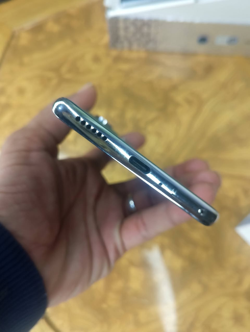 تكنو كامون 40 برو 5g
الجهاز اخو الجديد ذاكرة 256
عشوائيه 16 كارتنه وكيبل شحن 
ويا سعر 270 قفل مكان بغداد الأمين الثانيه 
***********
