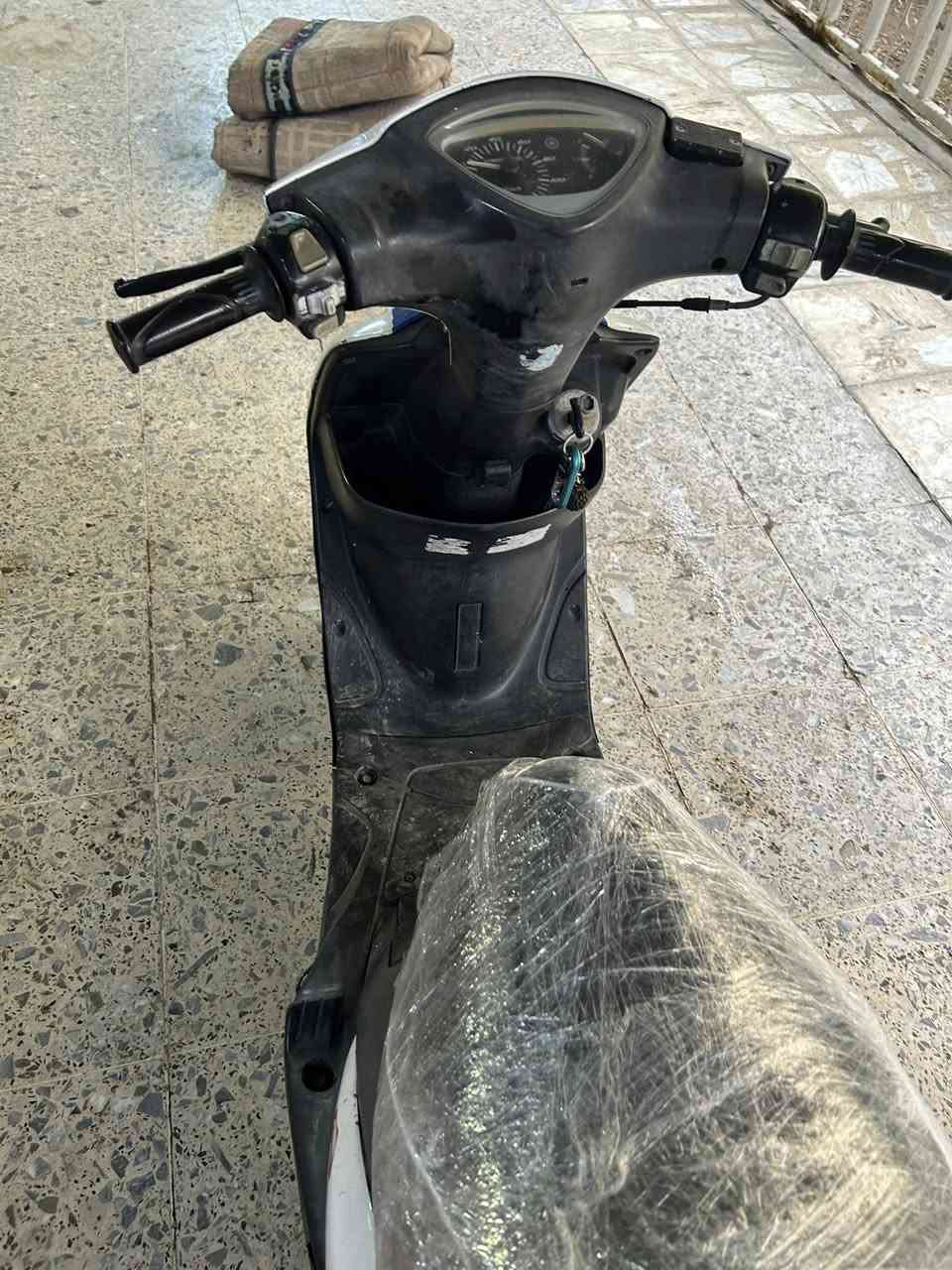 السلام عليكم دراجه ماكس عدله نضيفه وكلشي بيه شغال العنوان بغداد حي جميله ***********
