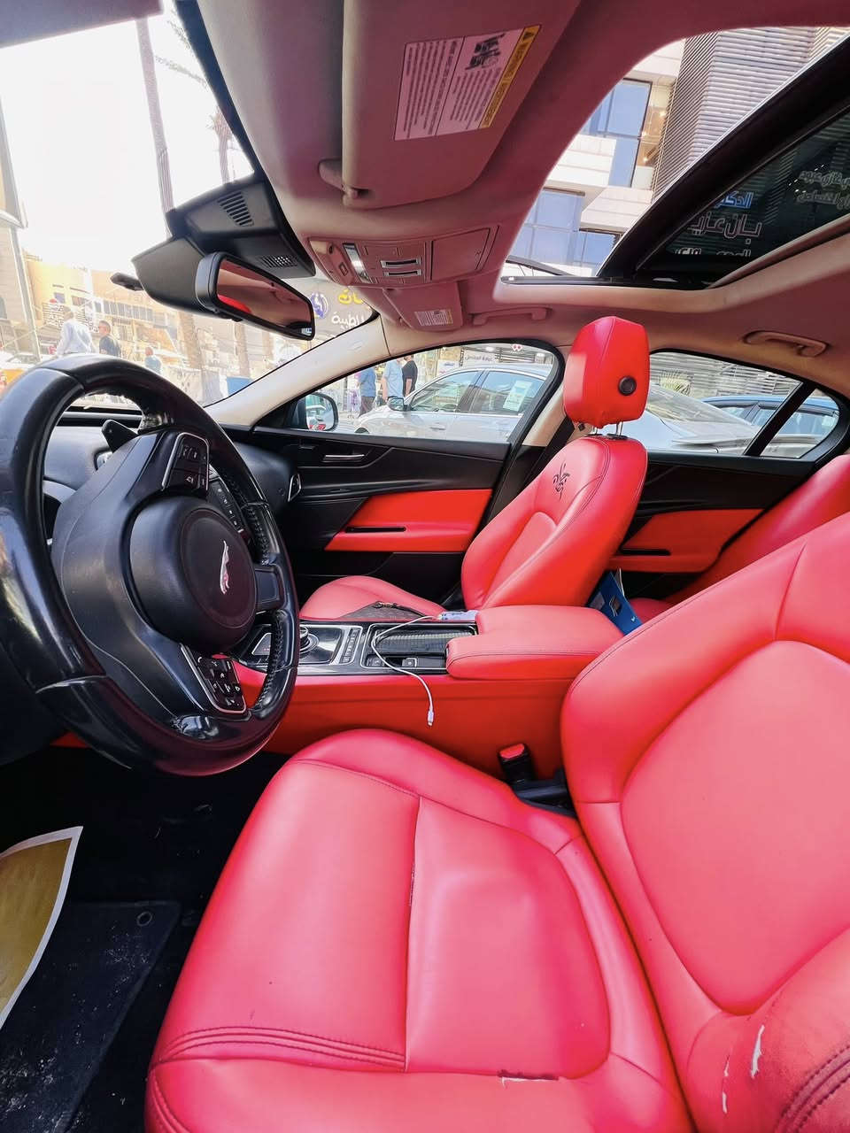 جاكوار XE 2018 ماشية 57 
سيارة جديدة ونظيفة
السعر 130
***********
رقمها جدي وسنوية جديدة
