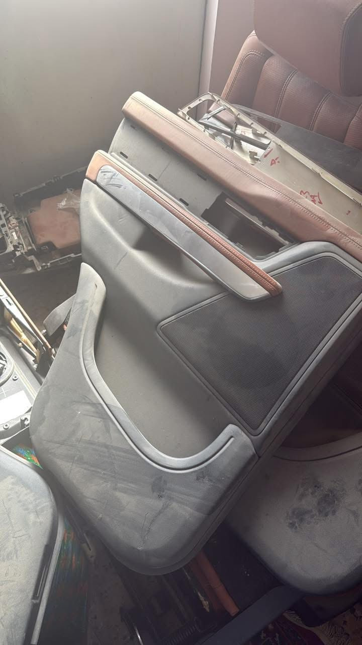 للبيع تخم ويل رانج روفر نظافة ٩٩ ٪؜
للبيع السعر٦٠٠$
وبيه مجال
حجم الويل ٢٢ 
وتوجد غرفة رانج جديدة 
٢٠١٣

***********
