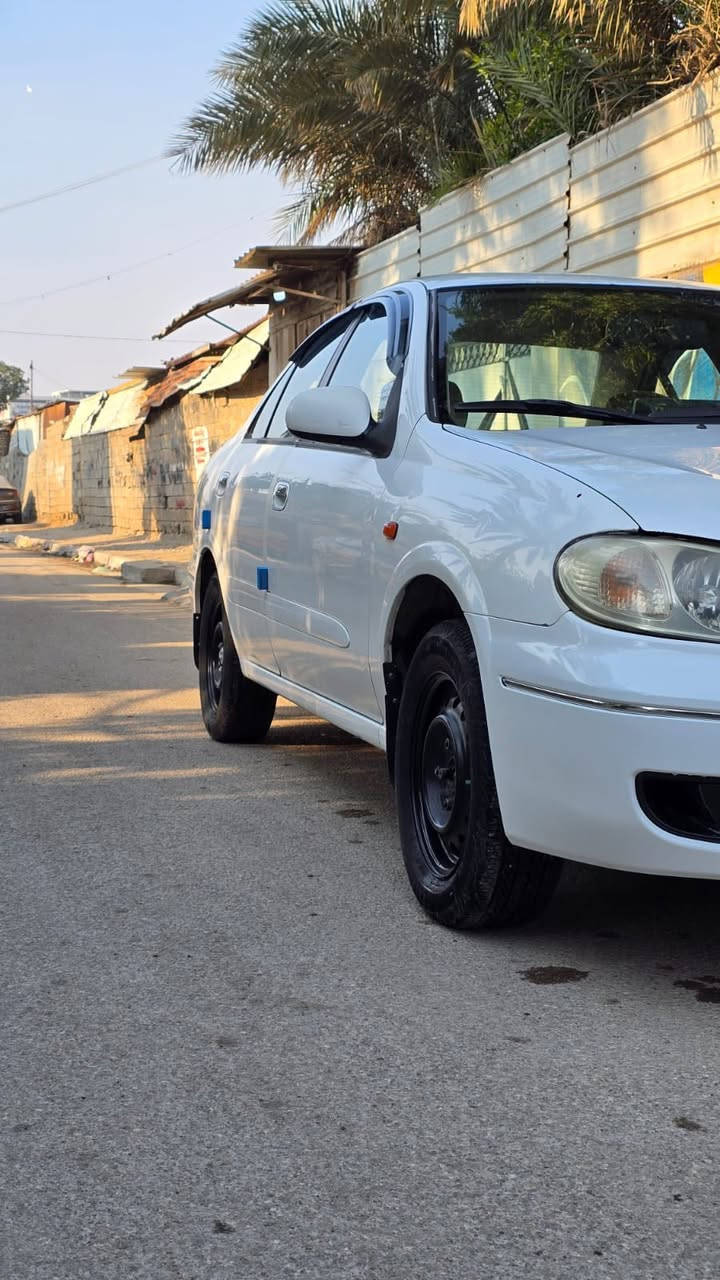 سلام عليكم نيسان سني ياباني اصلي ٢٠٠٩ سيارة ربع متصرف عليها صدر خلفي امامي تخم دبلات تخم تايرات غرفتها كلها جديده من دوشمه وبطاين بوب شاشه كار بلي كامره HD منظومه غاز عليها مكفوله من اللغد والشواصي بيها قطع صبغ السياره بدون ضربه مكانها بغداد /الشعب 
***********
***********
غير متواجد ع الفيس سعرها ٩٩ وبيها مجال قليل للشراي
