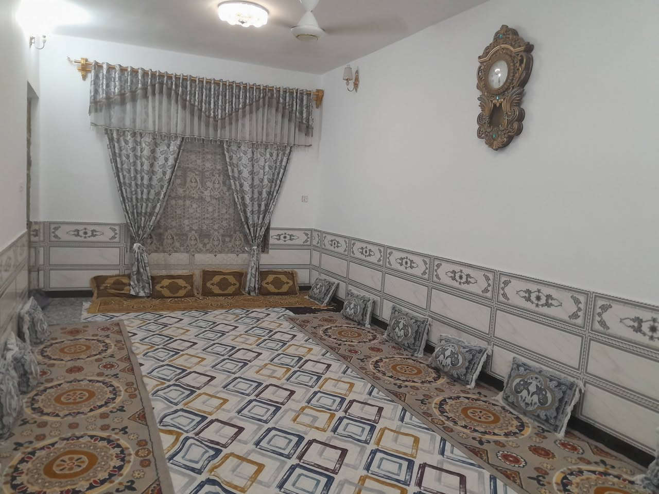 بيت طابو صرف اللبيع نا حية الشافعية
علمن ان لبيت بناء حديث *********** ابو امير ***********
